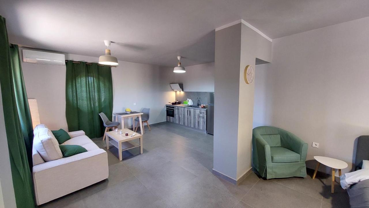 Jimmy'S Place Artemida  Zewnętrze zdjęcie